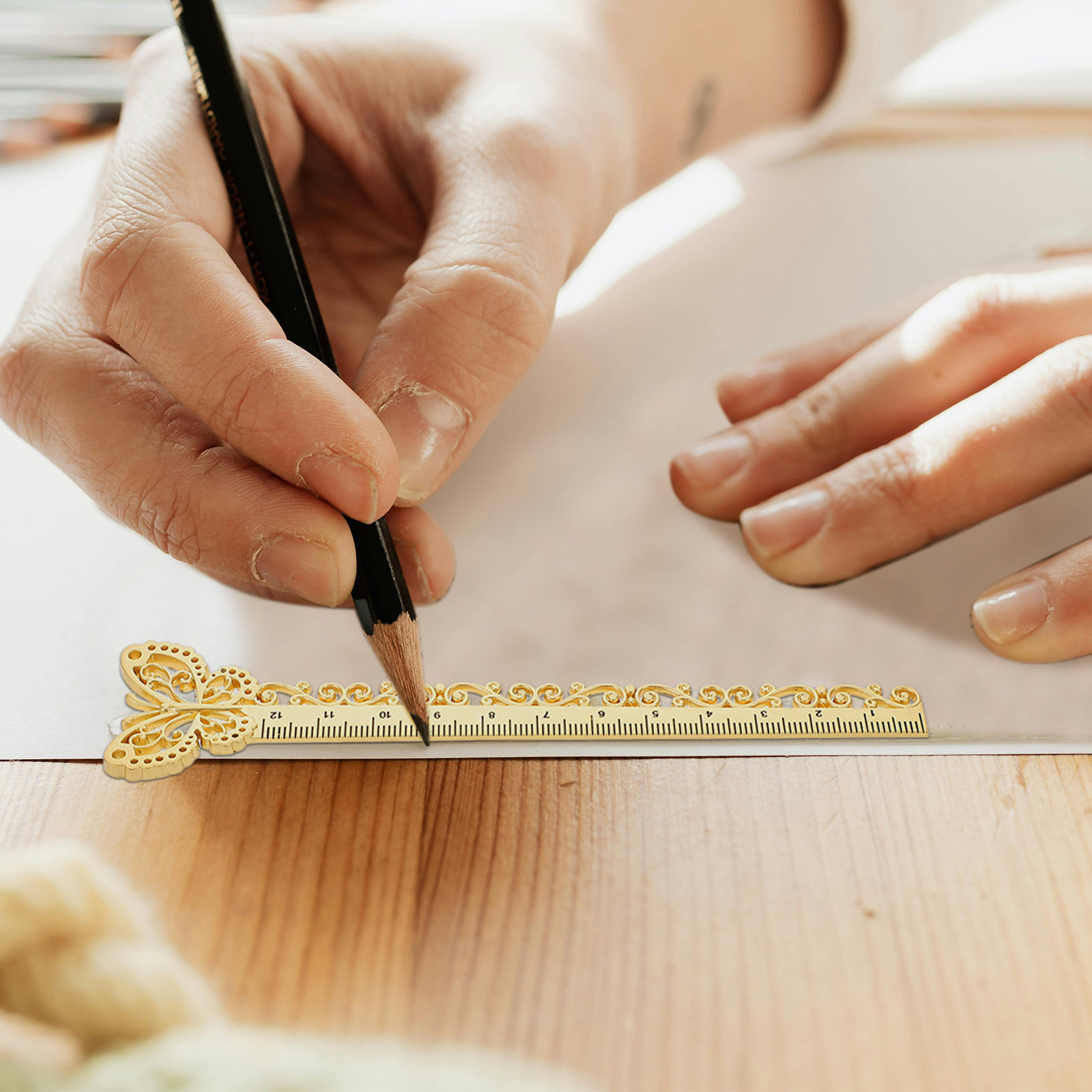 Alloy Bookmark Ruler Hollow Me - огляд і ціна Stationery Books